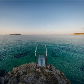 3 x 5 bedroom seafront villa with heated infinity pool near Rogoznica, sleeps 10